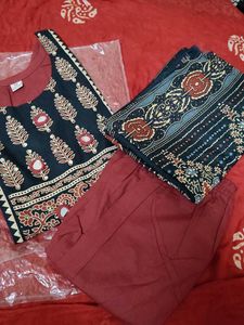 Maroon &amp; Black Embellished Kurti Set
