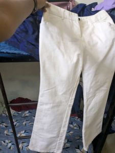 Bell bottom White Jean (NEW)