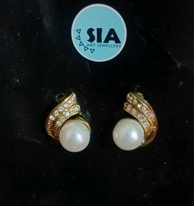 SIA Art Jewellery Pearl Stud Earrings