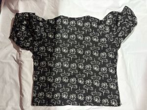Vintage Floral Blouse with Collar