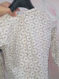 Chikankari Beautiful Kurti