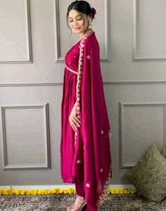 Ethnic Kurta Set With Dupatta