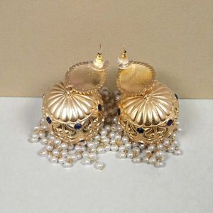 Elegant Gold Jhumka Earrings