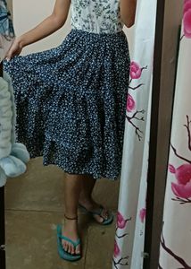 Beautiful Blue Printed Ruffled Skirt 💙- New