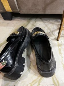 Not Wore Once Size Issue For Me That’s Why Selling
