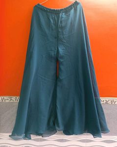 Suit With Umbrella Plazzo