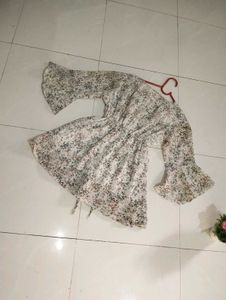 Casual Bell Sleeves Printed Woomen Top
