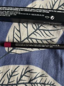 Mac Lip Pencil