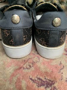 Guess shoe