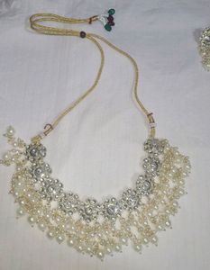 Beautiful Pearl Necklace Set