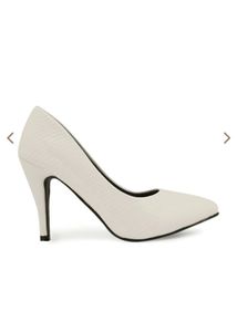 ELLE SOLID WHITE PUMPS