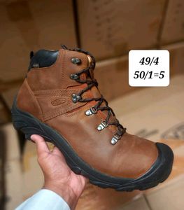 Keen Men's Pyrenees Waterproof Hiking Boot