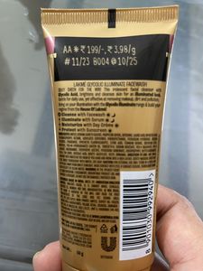 Lakme Skin Ultime Glycolic Illuminate Facewash
