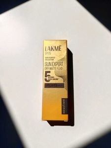 Lakme Fluid Sunscreen