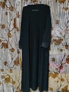 🖤 Classic Black Elegance – Timeless and versatile