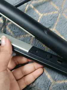 Philips Hair Straightener - HP8303/06