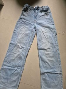 Blue Straight Cut Jeans – Classic &amp; Comfortable Fi