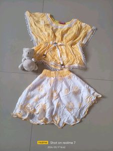 Kaftan And Skirt Set For Girls💛🤍