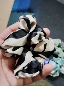Patterned Scrunchie Set - 4 Pack