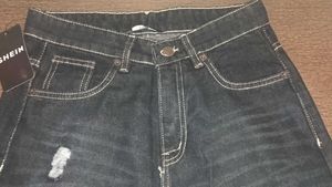 Distressed Wide Leg Jeans