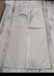 sc4469 Bootcut Pants size 28