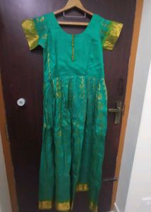 Elegant original PATTU Green &amp; Gold Maxi Dress
