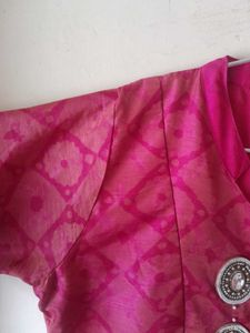 Pink Embellished Kurta
