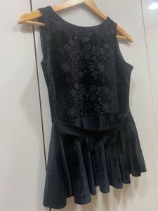 Women’s AND Black Peplum Top