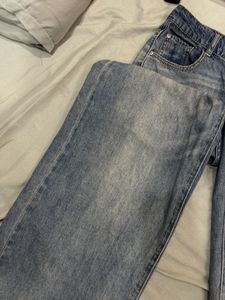 Baggy jeans