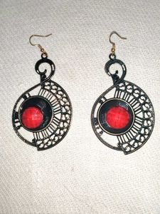 Statement Earrings 💫