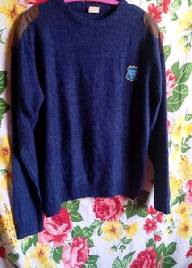 Cozy blue sweater! 💙