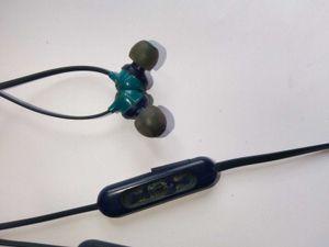 Many Ear Device