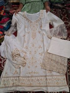 Beautiful New Heavy Kurti Set