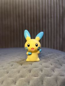 Pokemon MINUN Figure