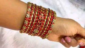 Glass Bangle Set (8 + 6 Sides)