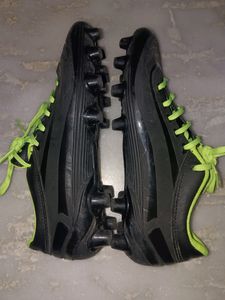 Nivia Airstrike Football Shoes