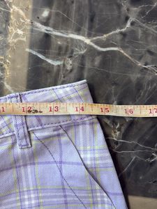 H&amp;M Divided Plaid Pants - Size US 4