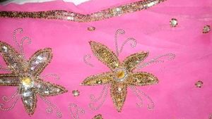 MAKE OFFER 💖 Pink Floral Embroidered Saree