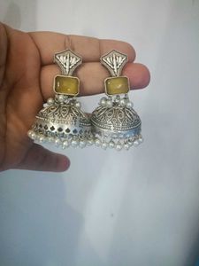 Jhumkas