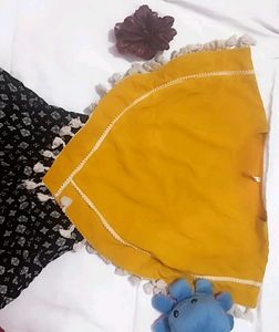Summary Mustard Yellow Top 🌼