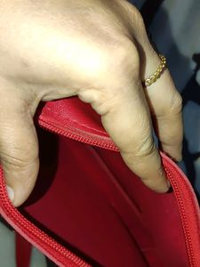 Red Casual Sling Bag (Women&#39;s)
