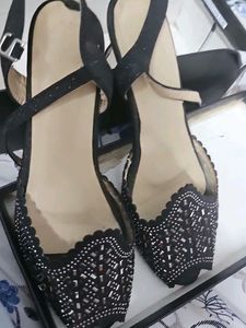 Heel On Sale