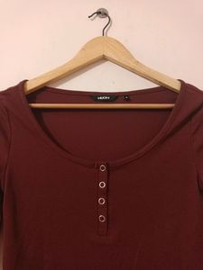 Deep Neck Crop Top... For Girls...