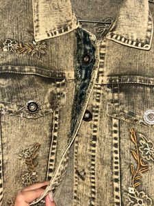 Embroidered Cropped Denim Jacket (Size S)