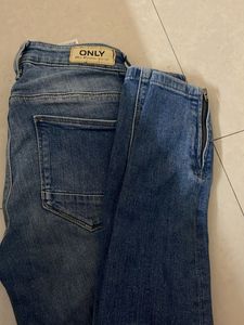 ONLY Distressed Jeans