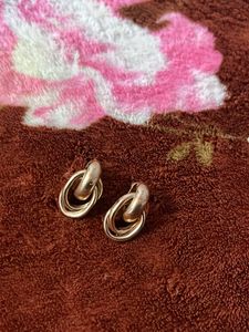 Stylish Women’s Earrings