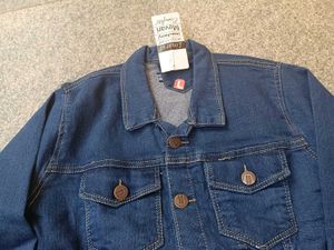Men&#39;s Denim Jacket - Stylish &amp; Trendy