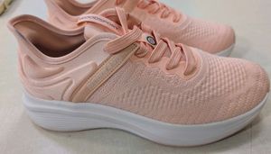 Women's Woodland Sneaker Size 8🔥