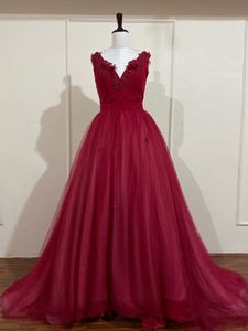 Beautiful, deep red colour, eight layers, ballgow