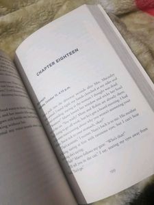 🆕 One Of Us Is Lying Book Paperback